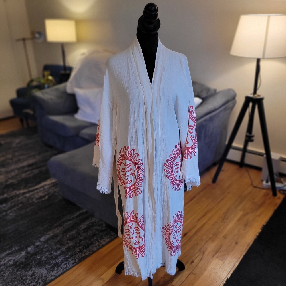 Sun Motif Cream and Orange Kimono Robe Size M/L - Picture 6 of 13